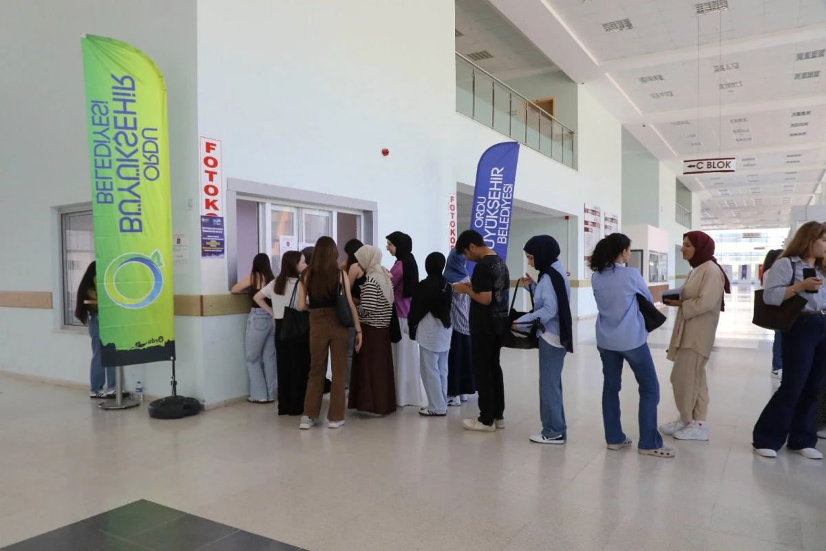 &Uuml;NİVERSİTE &Ouml;ĞRENCİLERİNİN DİKKATİNE