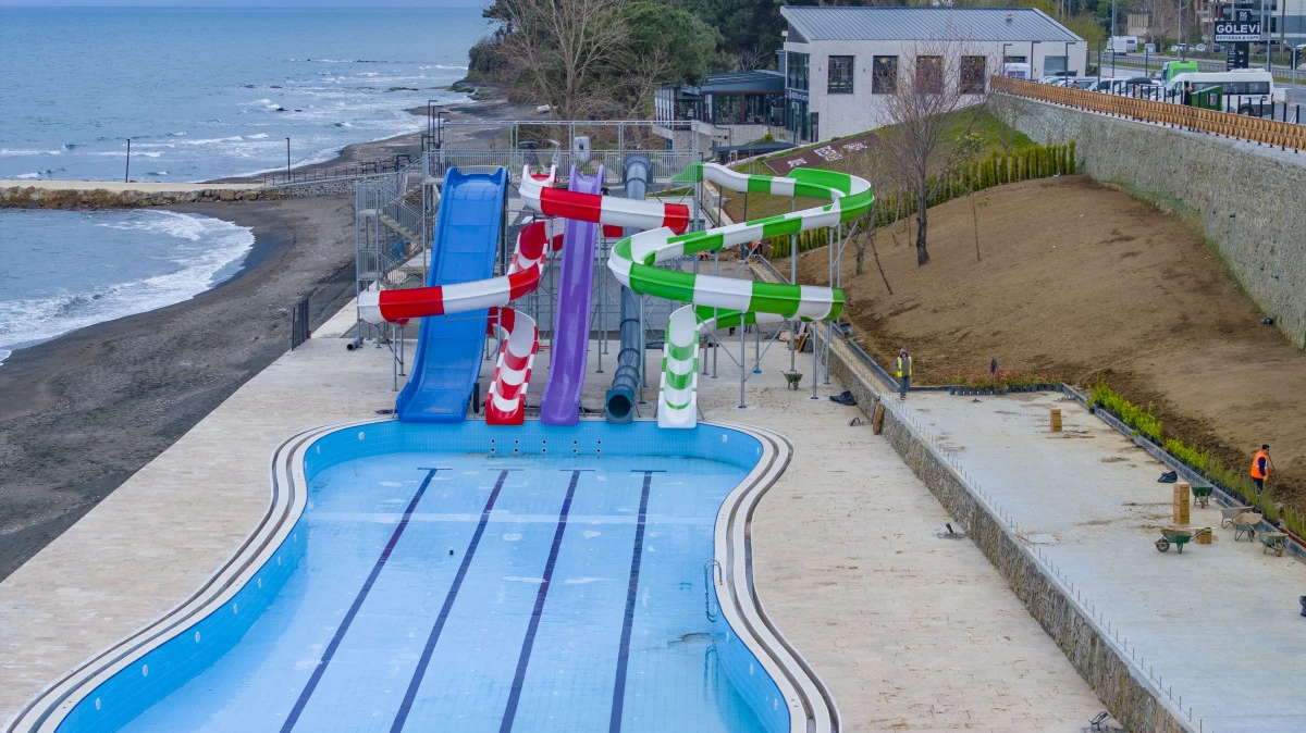 &Uuml;NYE BELEDİYESİ AQUAPARK ve AİLE PLAJI HİZMETE GİRİYOR