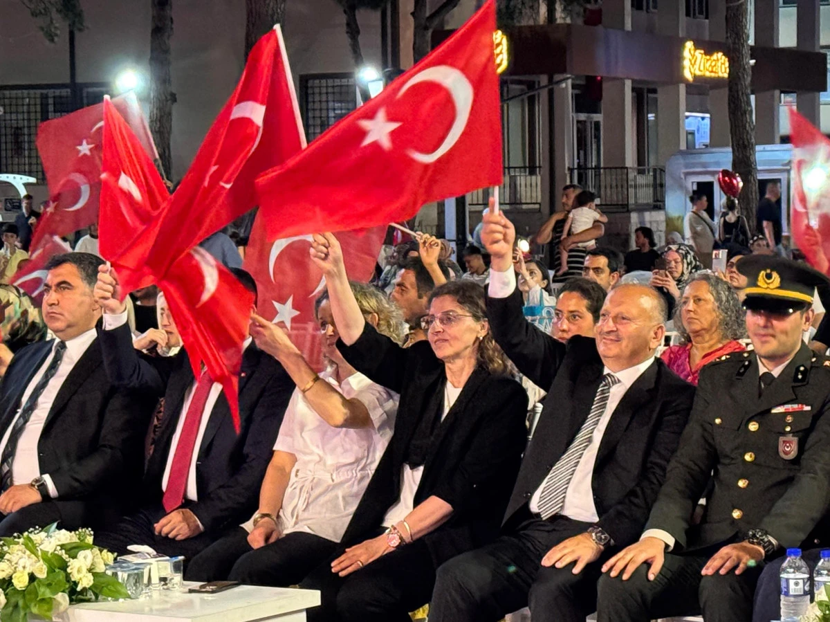 ÜNYE'DE 15 TEMMUZ RUHU İLK GÜNKÜ GİBİ