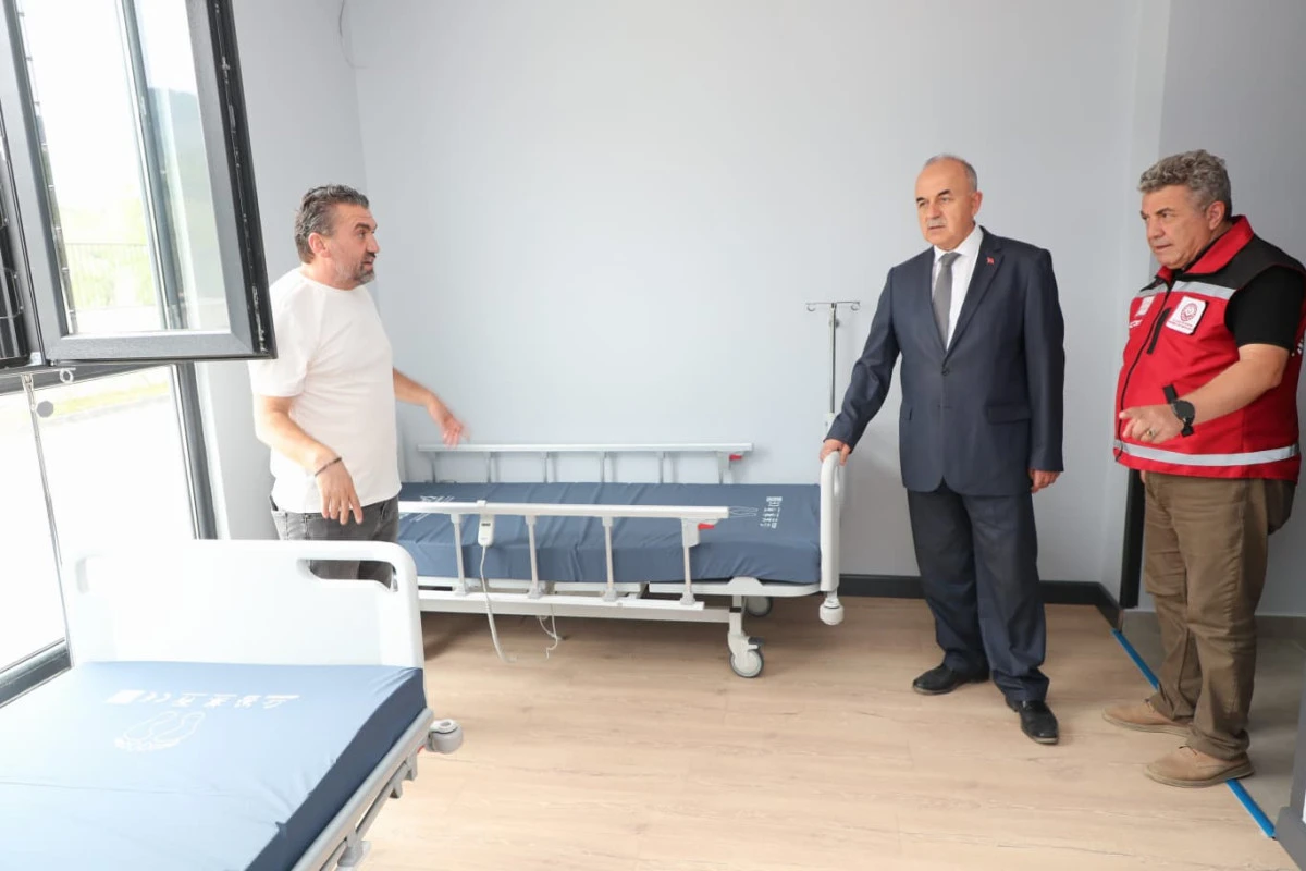 Vali Erol, Ahmet Cemal Mağden Huzurevi İnşaatında İncelemede Bulundu