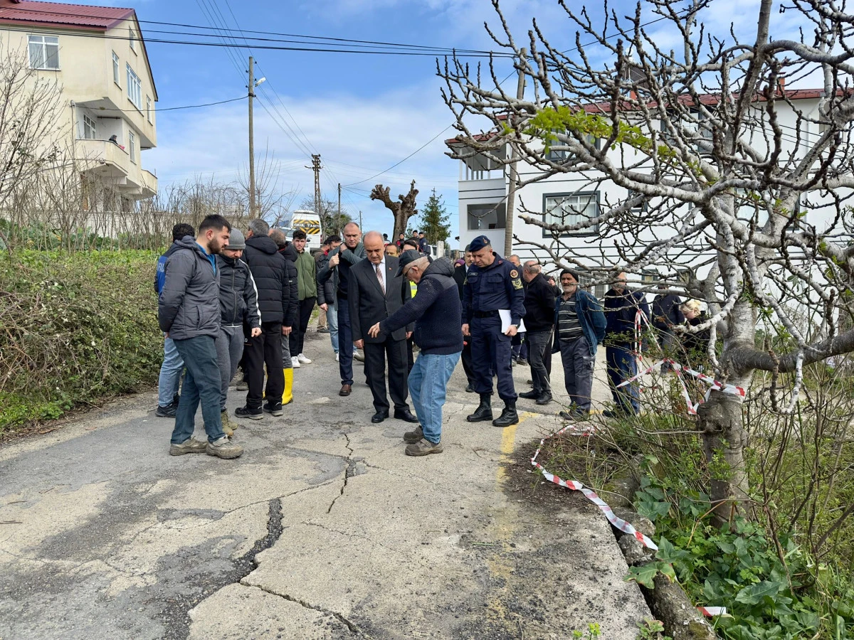Vali Erol, Heyelan B&ouml;lgelerinde İnceleme Yaptı