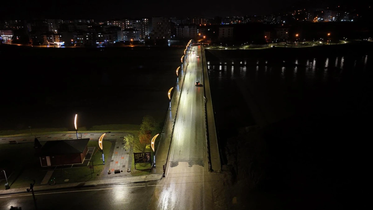 YENİ MELET K&Ouml;PR&Uuml;S&Uuml; IŞIL IŞIL